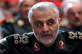 تشخیص و ترسیم رهبری خطوط اساسی ملت ایران است/سرلشگر قاسم سلیمانی: در جامعه ما چه در زمان امام و چه اکنون خالص‌ترین، با تقواترین و اخلاقی محورترین شخصیت رهبر ماست