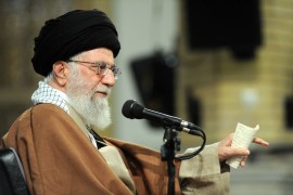 در زمینه عدالت اقرار می کنیم که عقب مانده ایم/ رهبر معظم انقلاب اسلامی : نه فقط از دولت و قوه قضائیه و مجلس، بلکه ممکن است فردی از شخص حقیر نیز انتقاد داشته باشد اما انتقاد هیچ منافاتی با ایستادگی پای نظام اسلامی و انقلابی ندارد