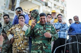 گریه ارتشی ها در سوگ کرمانشاه